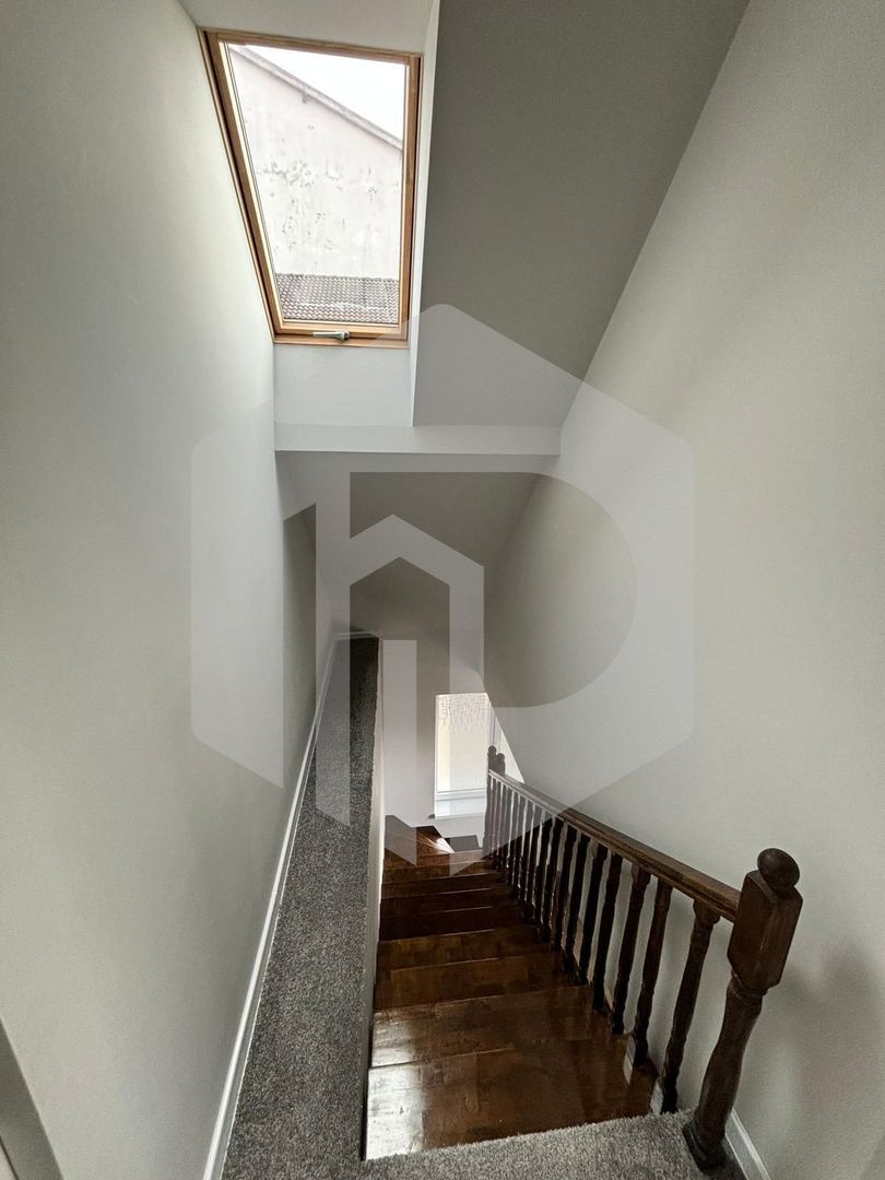 Casa tip duplex - Zona Centrala - 116mpu - 180mp Teren - 4 Camere - Poză 8