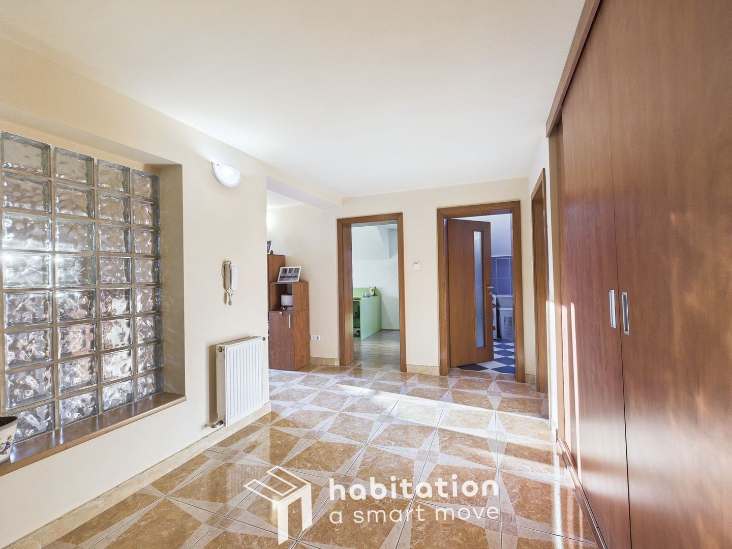 Descoperă turul virtual – Casă individuală spațioasă,  zona Bucovina - Poză 13