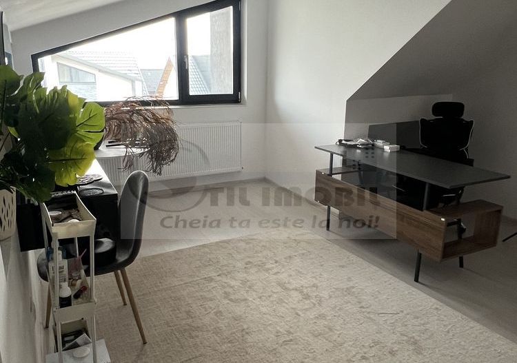 Casa modern mobilata cu 4 camere, 2 bai si terasa - capat CUG - 950€ - Poză 8