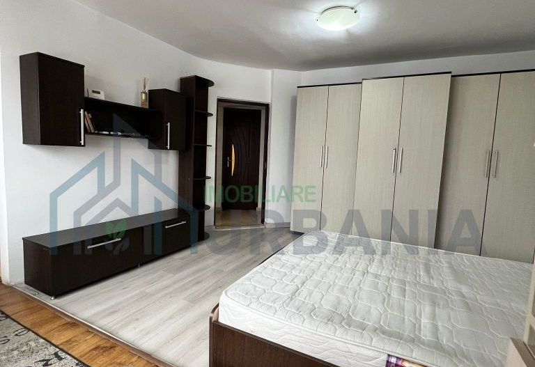 Inchiriez apartament 1 camera in Pacurari - Poză 1