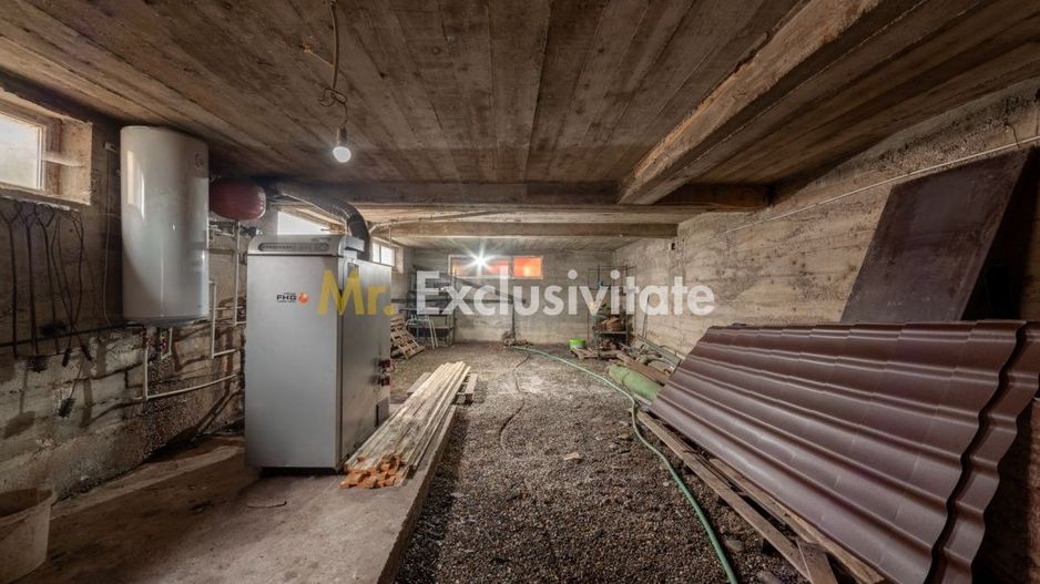 La 2 min de Campulung Muscel – 344 mp utili+ teren 4.563 mp -utilizare multiplă! - Poză 21