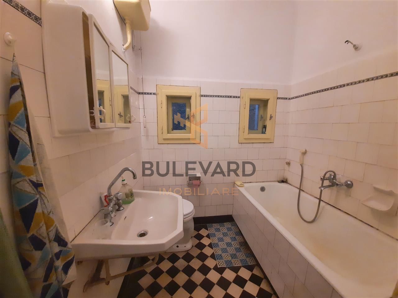 Apartament spatios in zona Teatrului National! - Poză 9