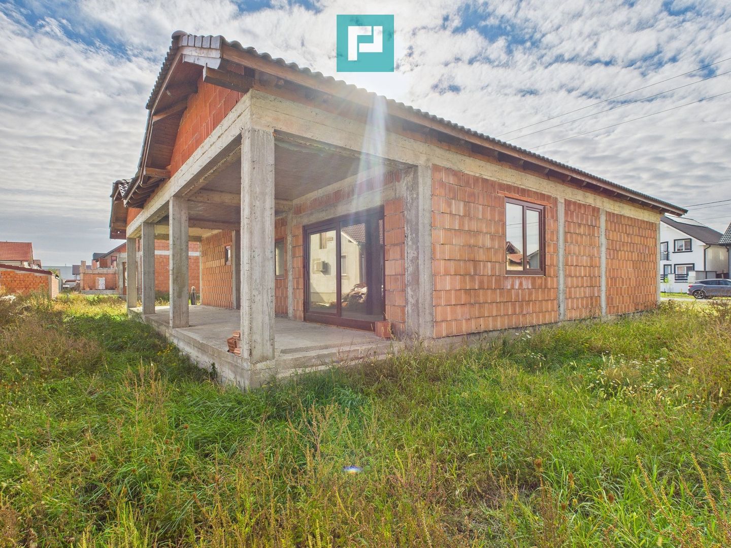 Casă la roșu, 4 camere, Zimandul Nou - Poză 3