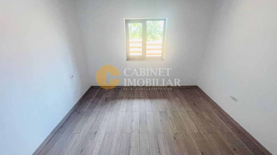 Casa individuala LA ASFALT - 3 camere - 410mp teren - toate utilitatile - Poză 5