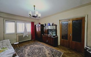 Apartament cu 3 camere decomandate, Cetate - Poză 1