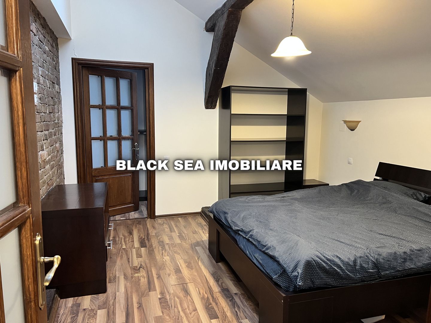 Apartament 3 camere zona Centrala foarte spatios - Termen Lung - Poză 8