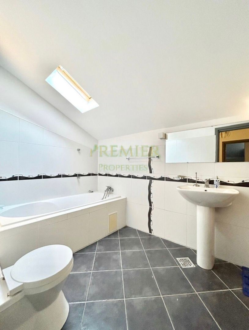 VILA DUPLEX 5 CAMERE 3 BAI SUPER PRET | SCOALA FRANCEZA IN PROXIMITATE | - Poză 21