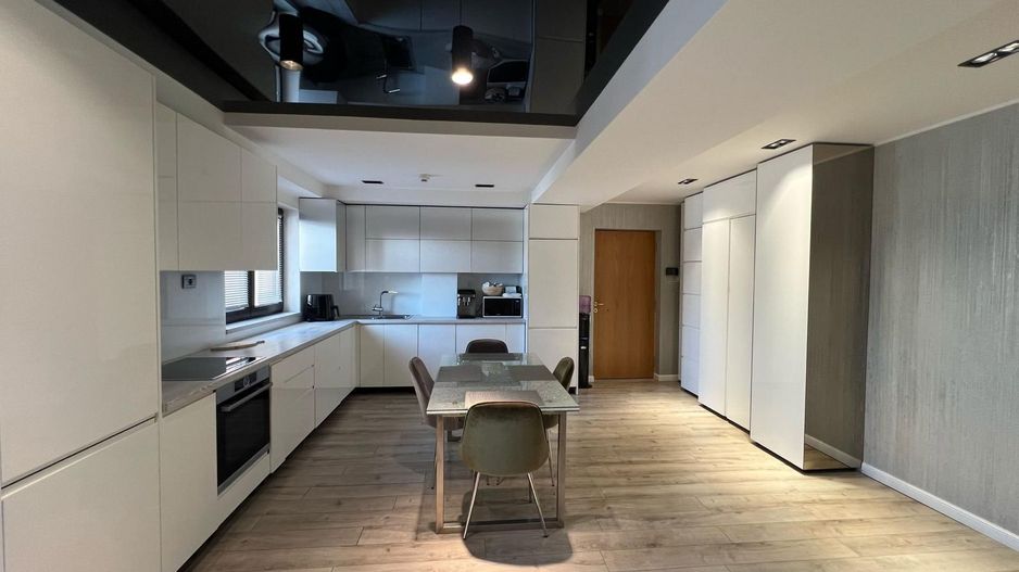 Apartament OTOPENI Central 3 camere LUX, parcare SUBTERANA - Poză 1