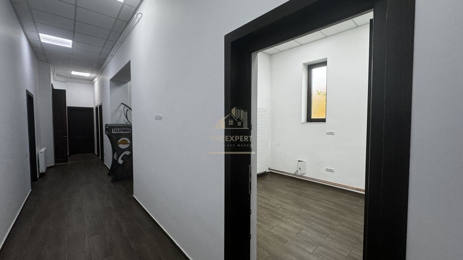 SPATIU COMERCIAL DE INCHIRIAT, 20 MP, ZONA CENTRALA, CAMPULUNG - Poză 11