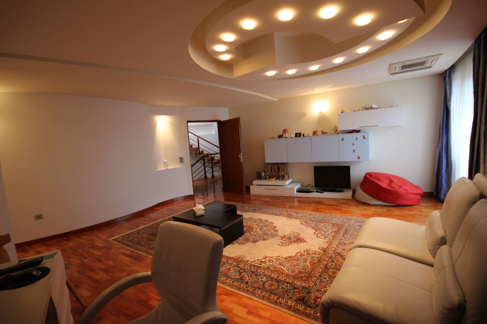 Casa pretabila birouri, camin de batrani - Poză 13