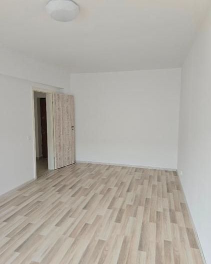APARTAMENT RENOVAT CENTRALA PROPRIE ZONA  GRAND ARENA - Poză 3