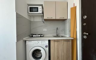 Camera cu baie, renovata complet, Str. Serii 2, prima inchiriere - Poză 5