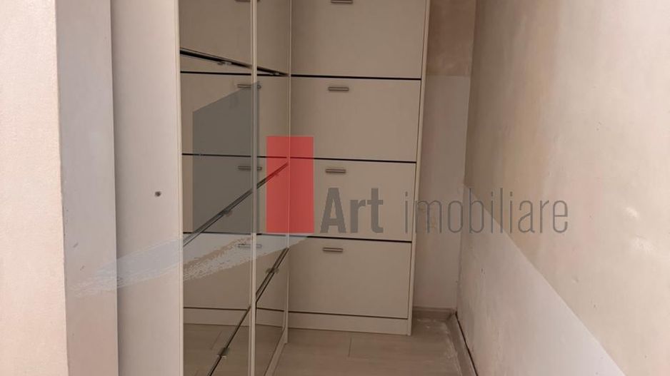 Vanzare apartament 3 camere si curte,loc de parcare Padure Rosu Chiajna - Poză 10