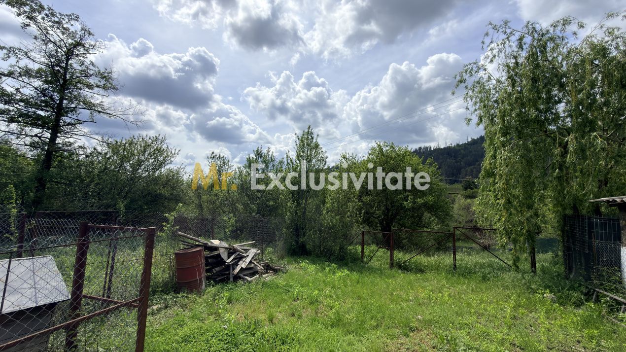 Casa in Leresti, la strada principala, cu rau in spate | teren 831 mp- Campulung - Poză 14