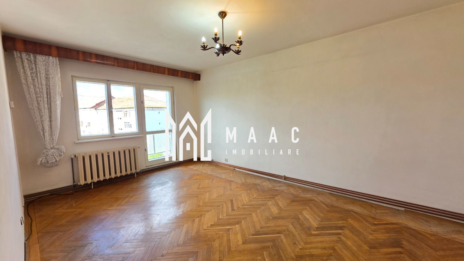 Apartament de vanzare Sibiu 3 camere decomandat | Strand | 2 bai, 2 balcoane - Poză 1