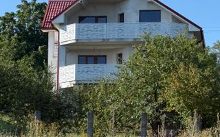 🏡 DE VÂNZARE | CASĂ CU PANORAMĂ SPECTACULOASĂ ȘI TEREN DE 800 mp - Poză 2