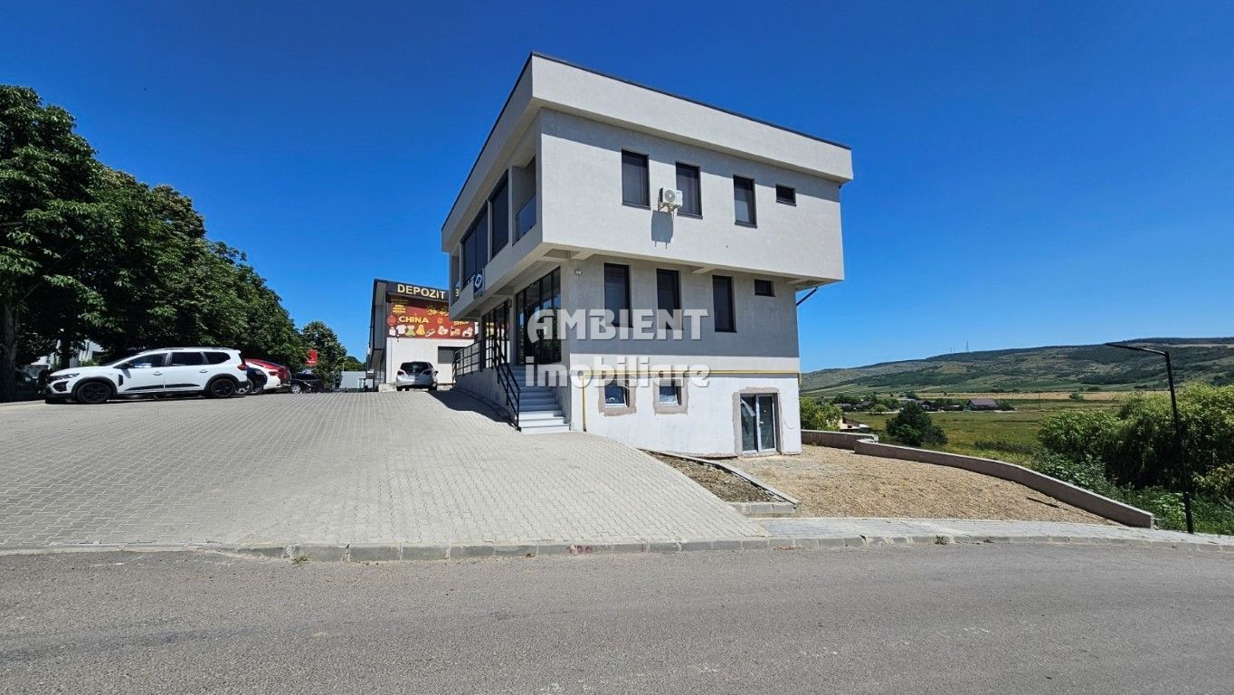 DE INCHIRIAT - Spatiu comercial la DEMISOL, suprafața 94 mp, zona CARTIER. - Poză 10