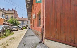 Apartament cu 2 camere și curte ultracentral - Poză 7