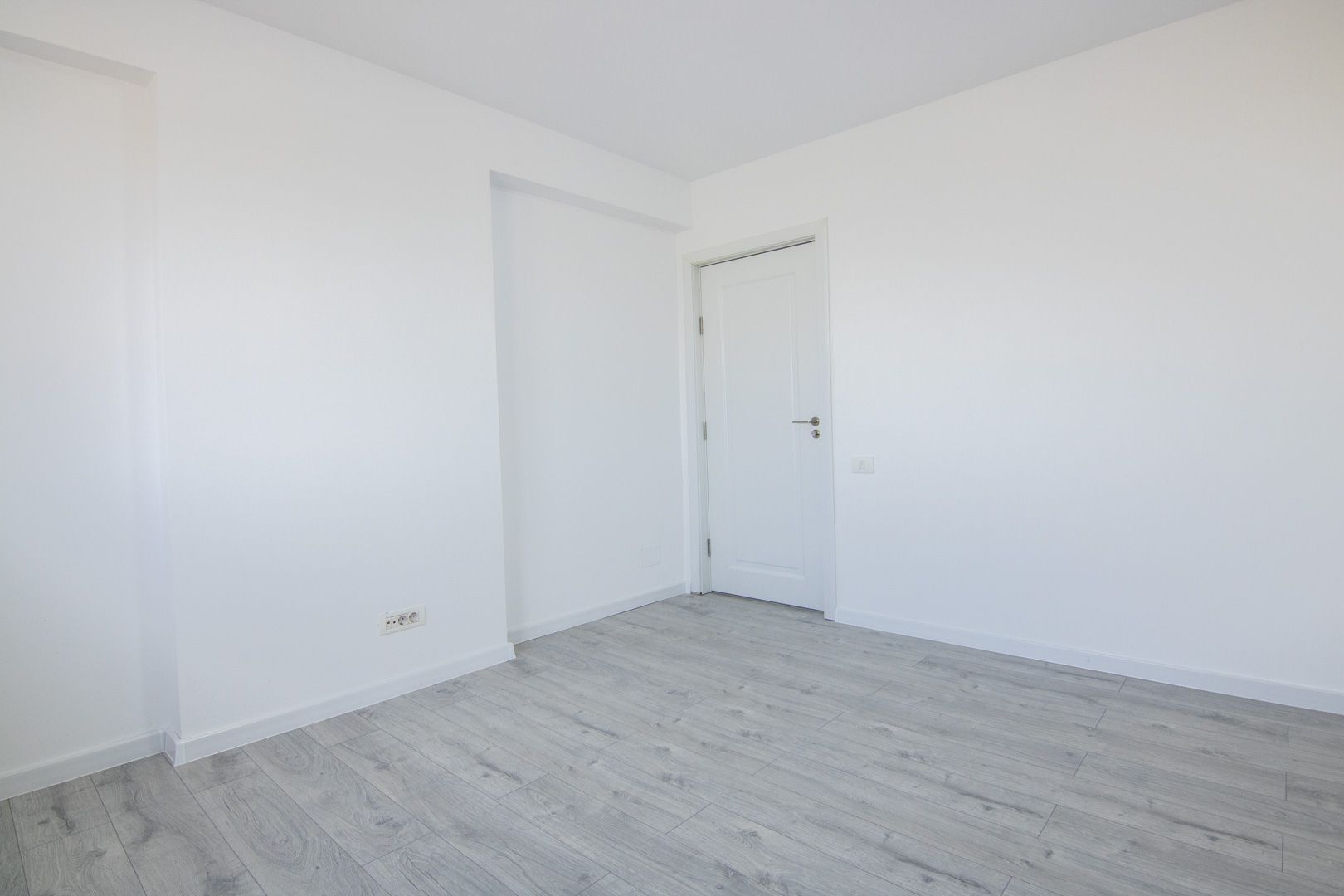PENTHOUSE - 3 CAMERE CU TERASA DEOSEBITA, FINISAT COMPLET, COMISION 0% - Poză 4