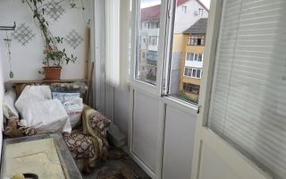 Apartament cu 3 camere decomandat | zona Vasile Aaron - Poză 11
