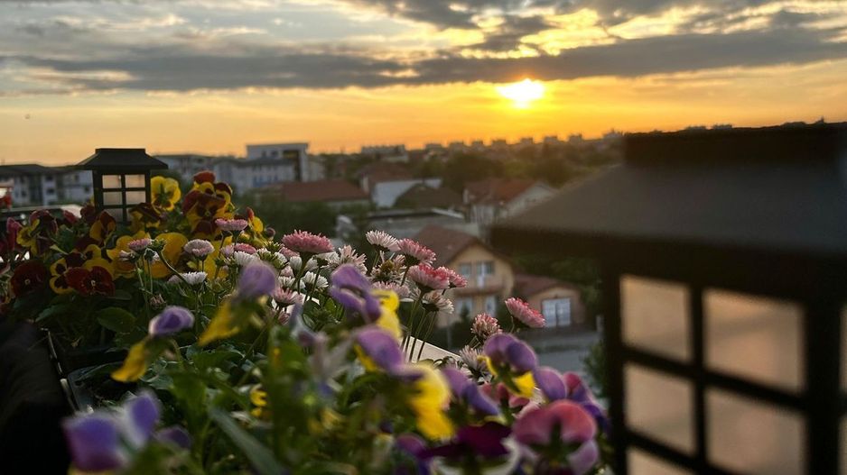 Vând apartament 3 camere, mobilat și utilat cu loc de parcare inclusă - Poză 20