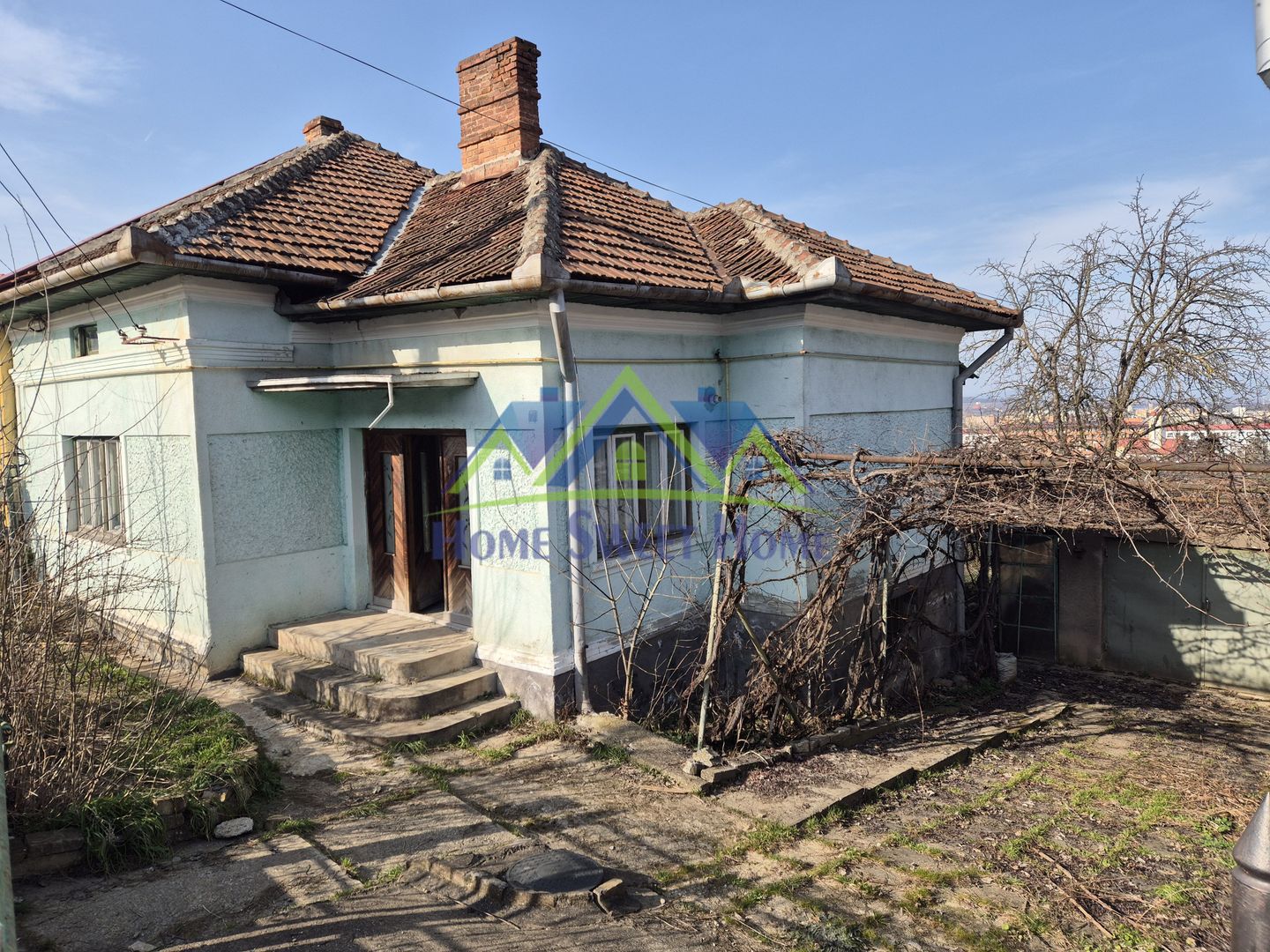 Casă +teren 828 mp Hunedoara, Str. Stejarilor – 3 camere, garaj, curte - Poză 1