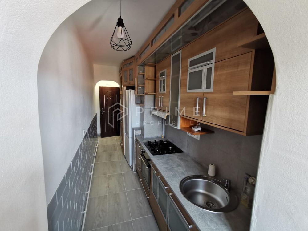 Apartament cu 1 cameră, renovat complet - Poză 2