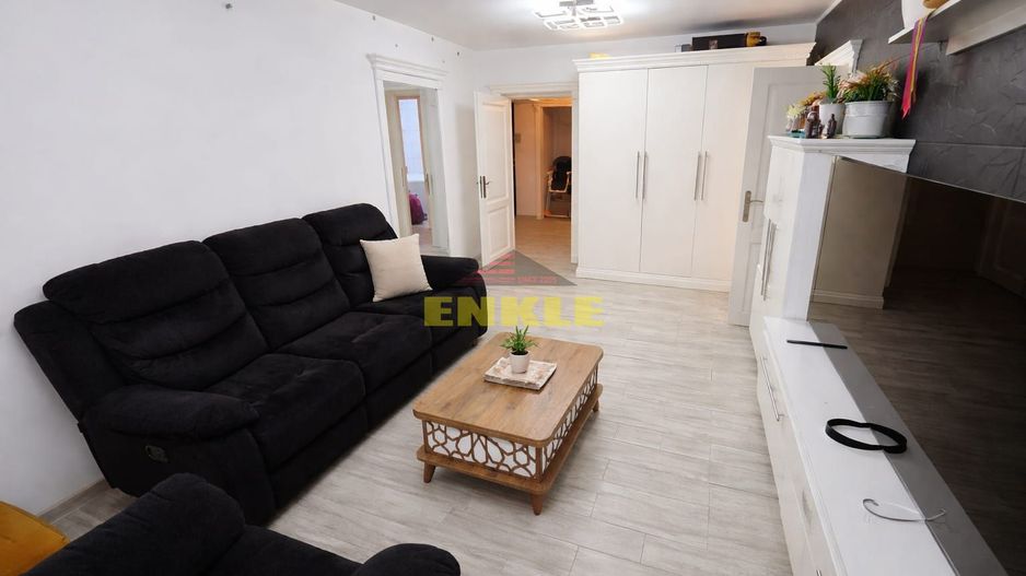 Apartament 4 camere DECOMANDAT – Ultracentral, Bd. Mihai Eminescu - Poză 2