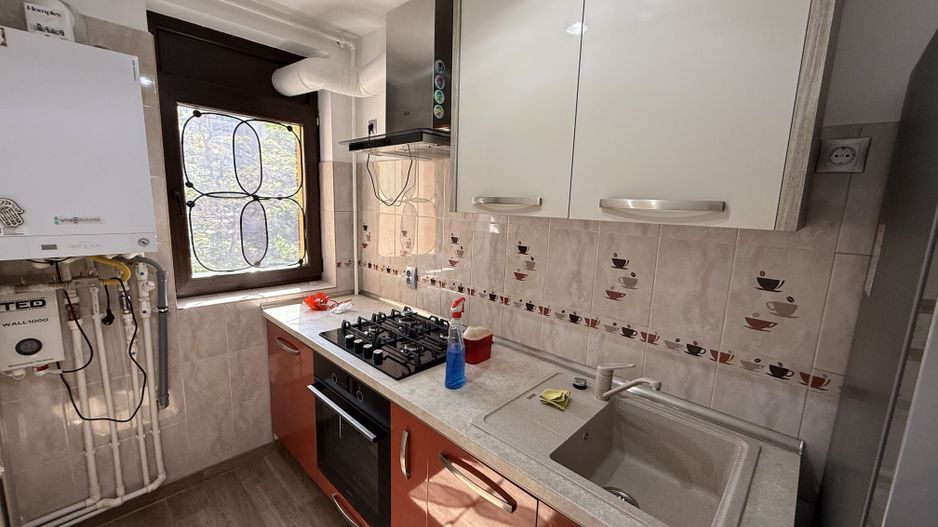 Ap 2 cam mobilat/utilat, complet renovat- etaj 2-bloc 6 etaje - Poză 10