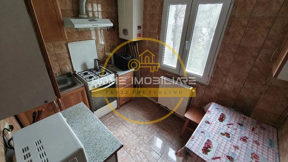 Etaj 2 Apartament  3 Camere  Frumoasa Bloc 1985 - Poză 5