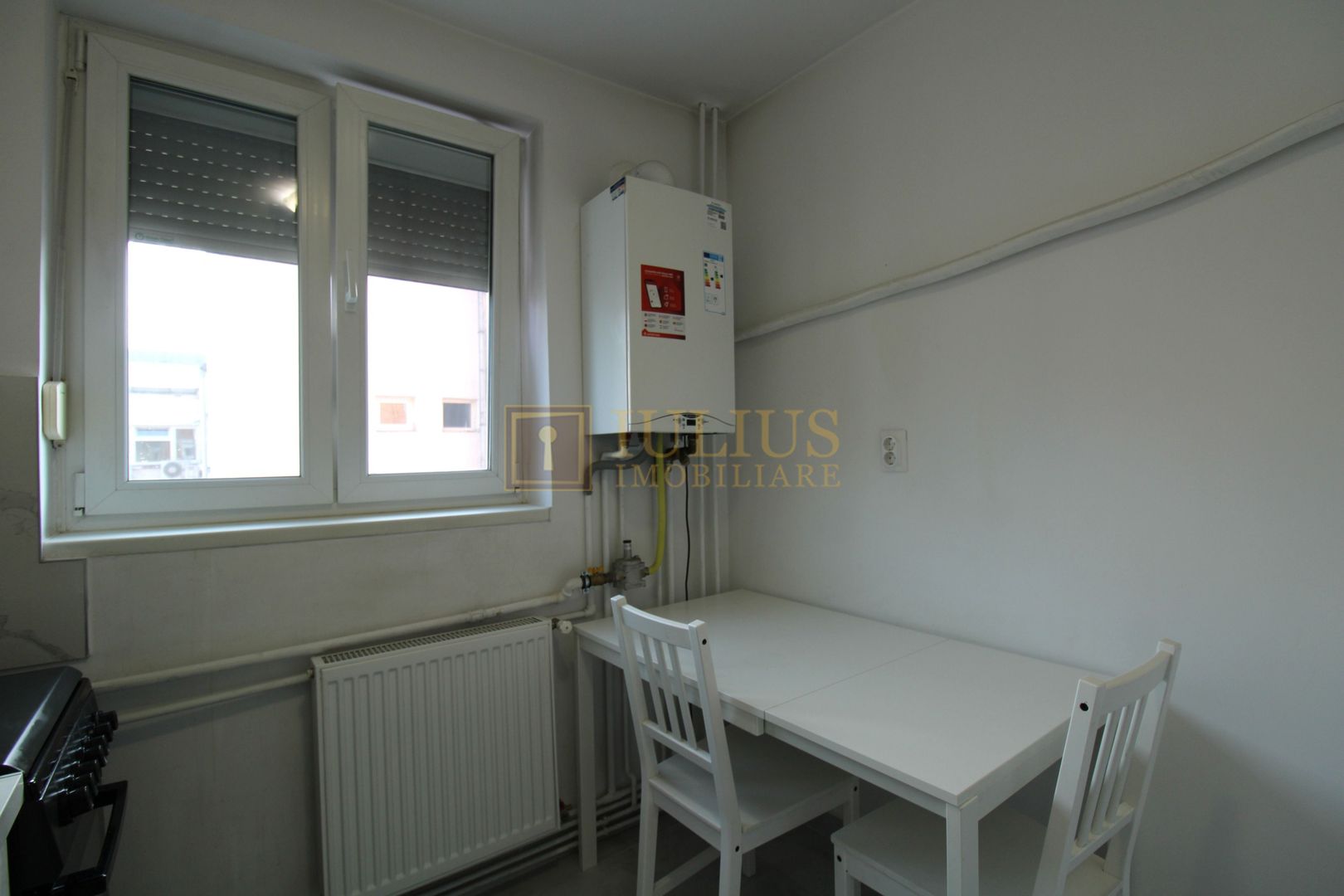 50 de metri de UMFT,  2 camere, centrala proprie. - Poză 9