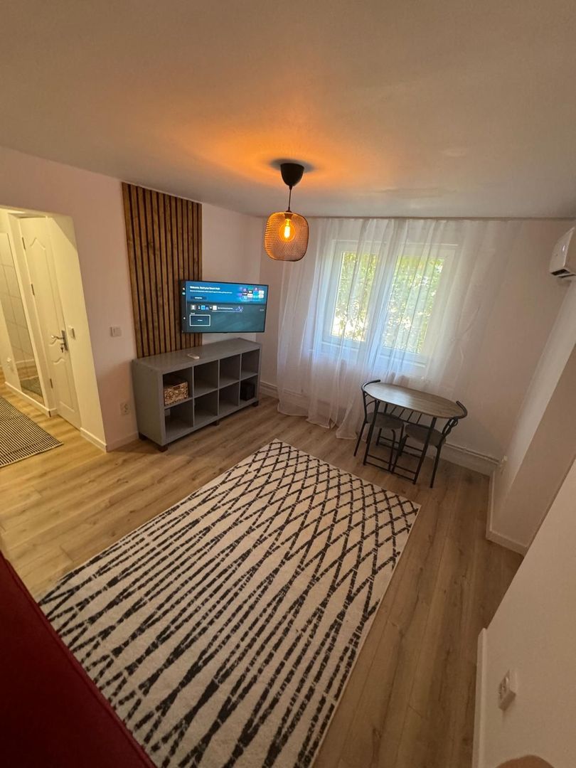 De închiriat apartament 2 camere – zona Policlinică - Poză 2