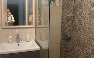 Apartament spaţios cu 2 camere decomandate, Str. Louis Pasteur, Cart.Zorilor - Poză 4