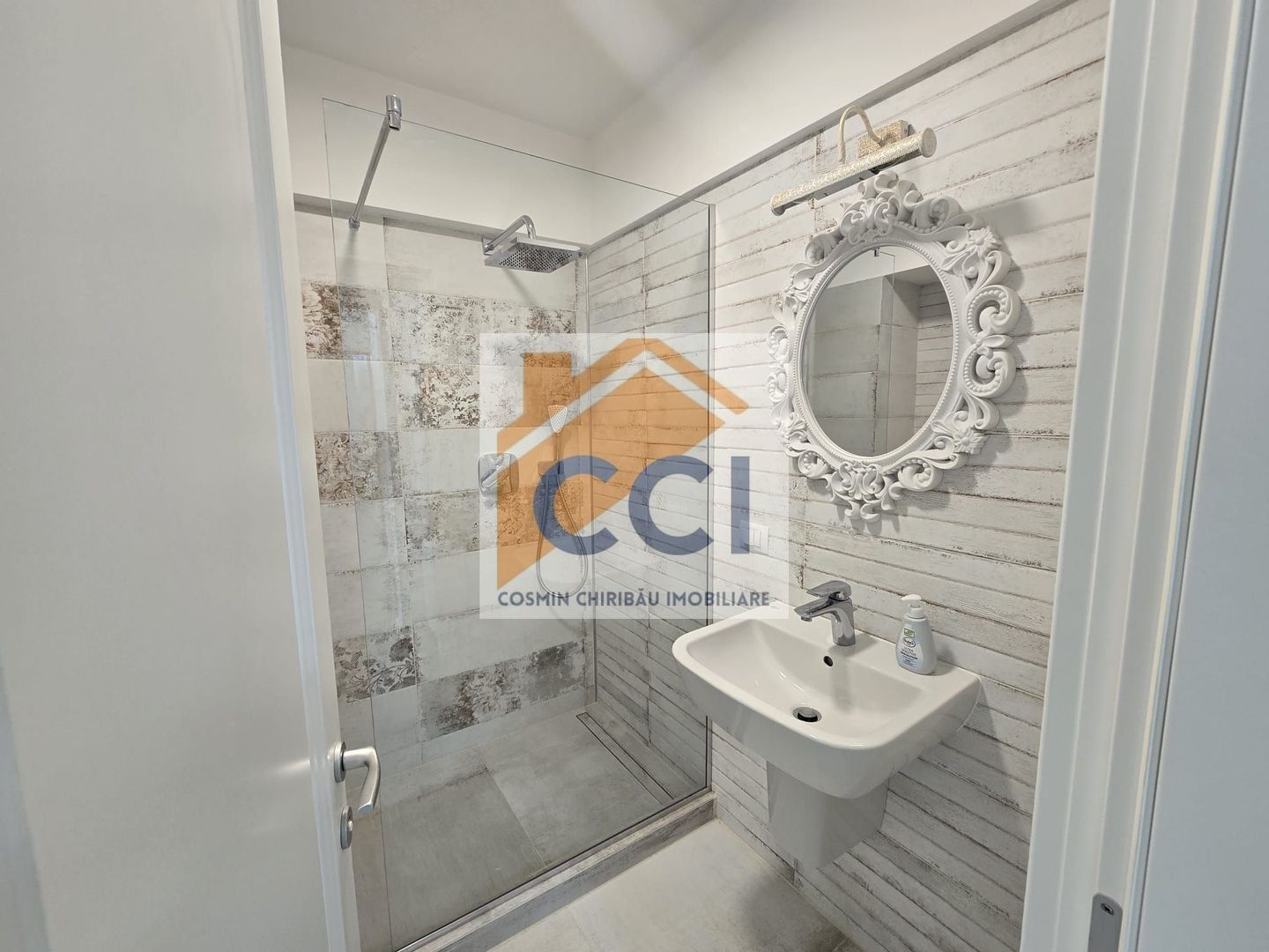 Apartament Premium cu 2 Camere – Arena Residence Bacău -Prima închirie - Poză 19