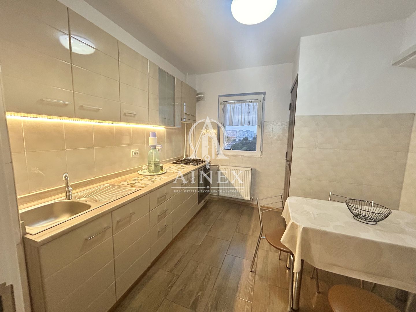 OCAZIE Apartament 3 CAMERE Zona Gheorghe Lazar - Poză 3