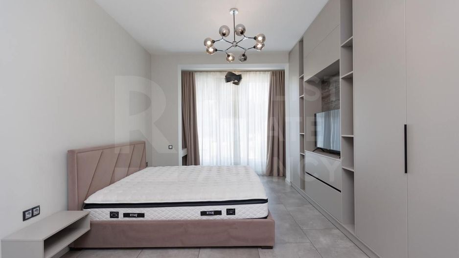Chirie, apartament, 3 camere, str. Bulgară, sectorul Centru - Poză 1