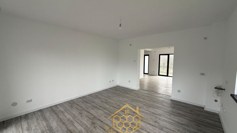 Casa P+1 in Simnicul de Jos - 3 dormitoare- Toate utilitatile - Poză 9