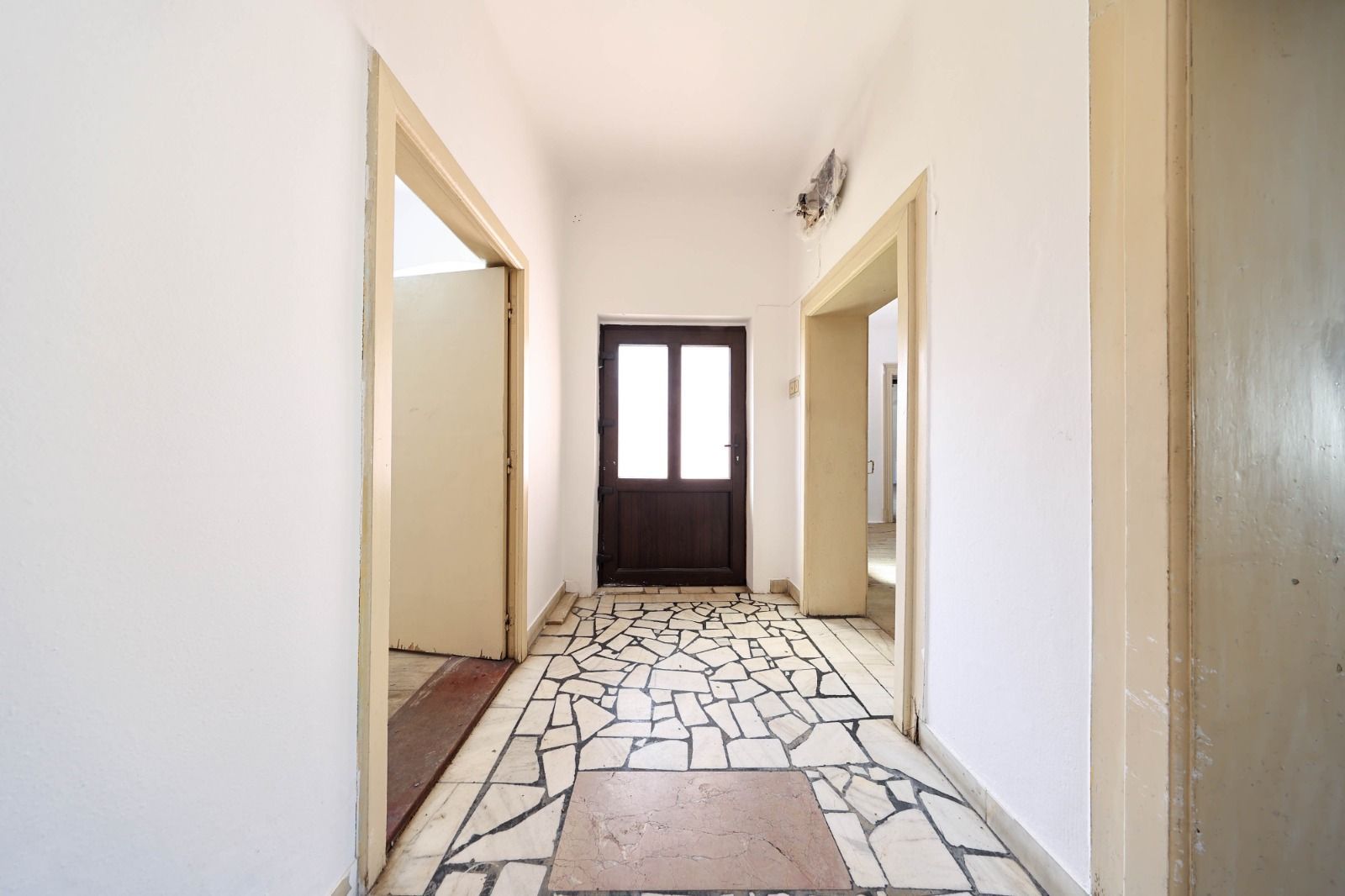 Casă Săsească Autentică cu Șură Impresionantă în Cristian – Teren 2729mp - Poză 27