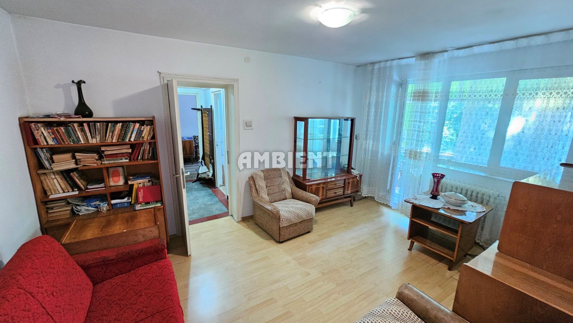 Apartament 3 camere, etaj 3, zona DONICI; - Poză 2