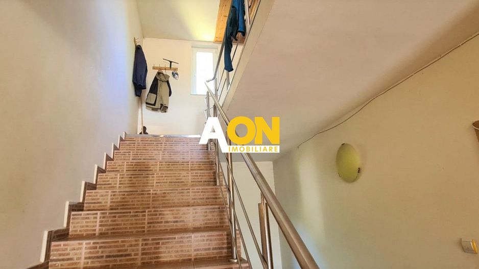 Vila pretabila pensiune + restaurant,  10 camere,  1000MP teren - Poză 18