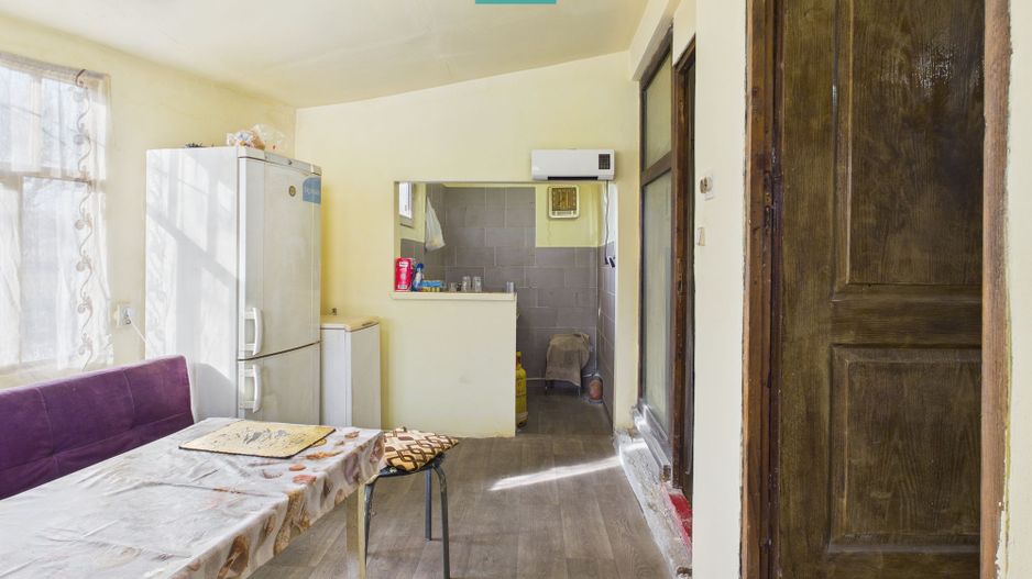 Casuță cu priveliște panoramică spre Cetatea Șiria - Poză 9