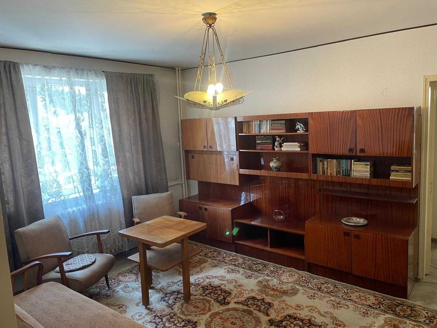 APARTAMENT METROU BASARAB - Poză 1