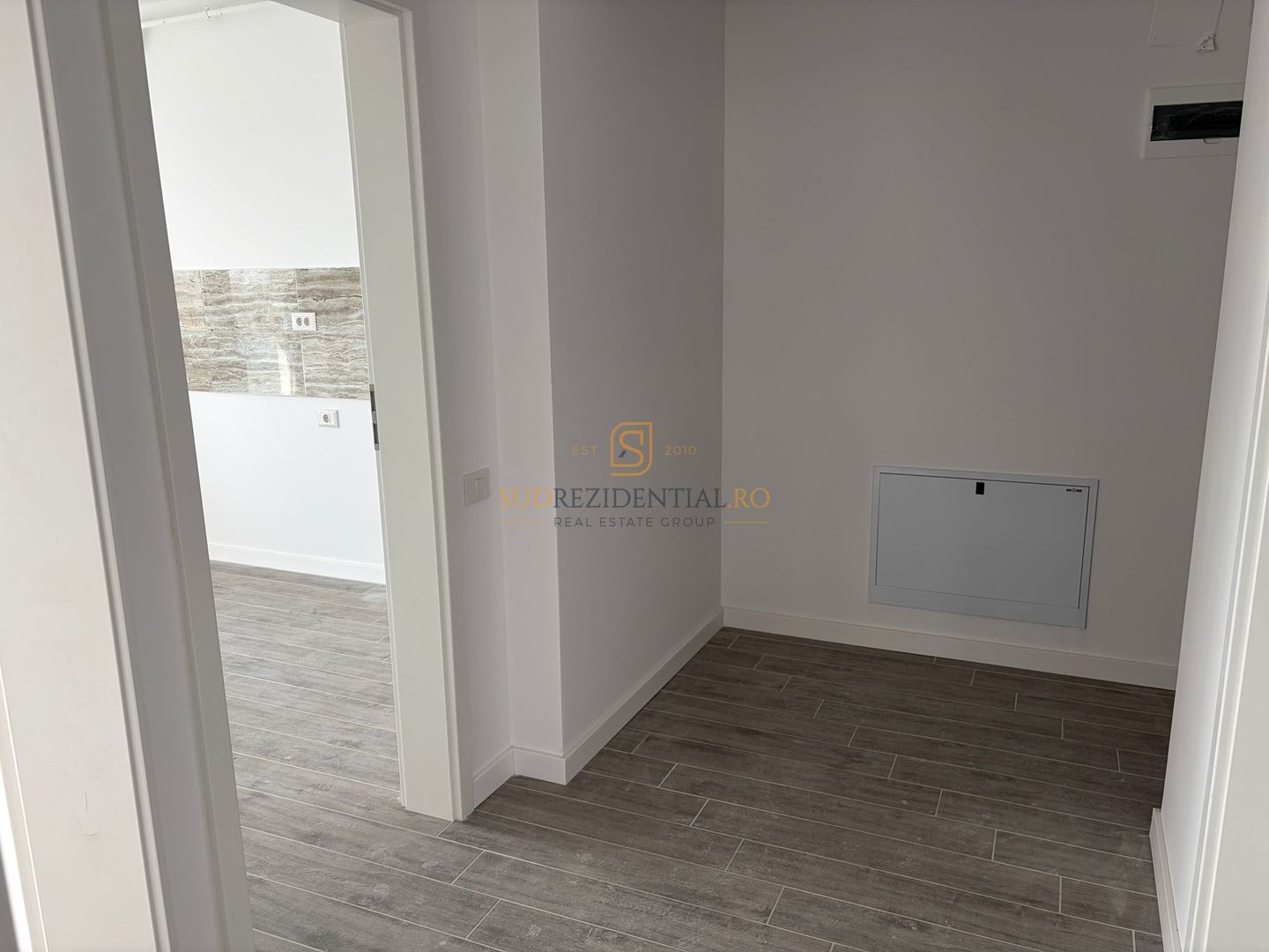Apartament 2 camere, decomandat, parcare, 10 min de Metrou Berceni - Poză 5