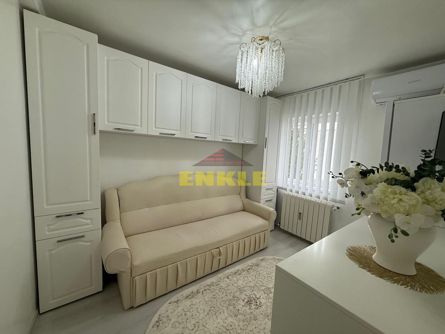 DE VÂNZARE – Apartament cu doua camere complet renovat - Poză 3