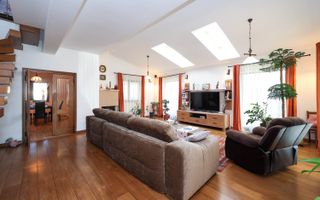 Rezervat/Zona Centrala/Casa Spatioasa/Mobilata Utilata - Poză 9