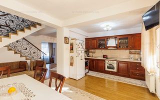 Vila unicat aproape de lac - Poză 10