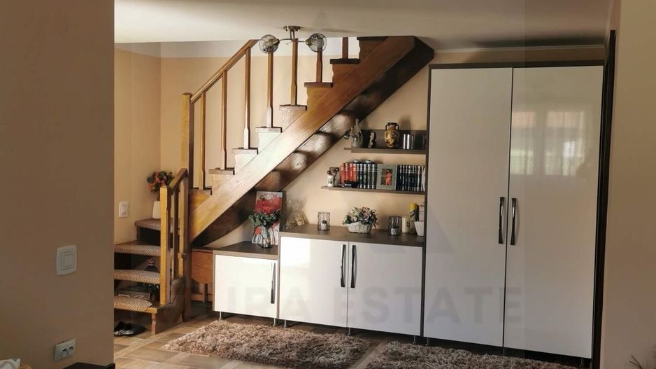 Casa individuala cu garaj 60 mp si teren+gradina 2650 mp in Porumbacu - Poză 5