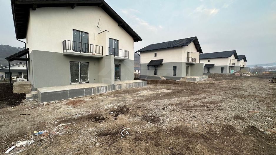 Case Noi De Vanzare In Livezeni proiect in dezvoltare - Poză 2