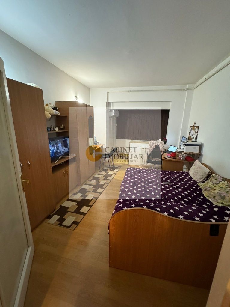 2 camere I Piata Sfintii Voievozi - Victoriei I Parter inalt - Poză 5