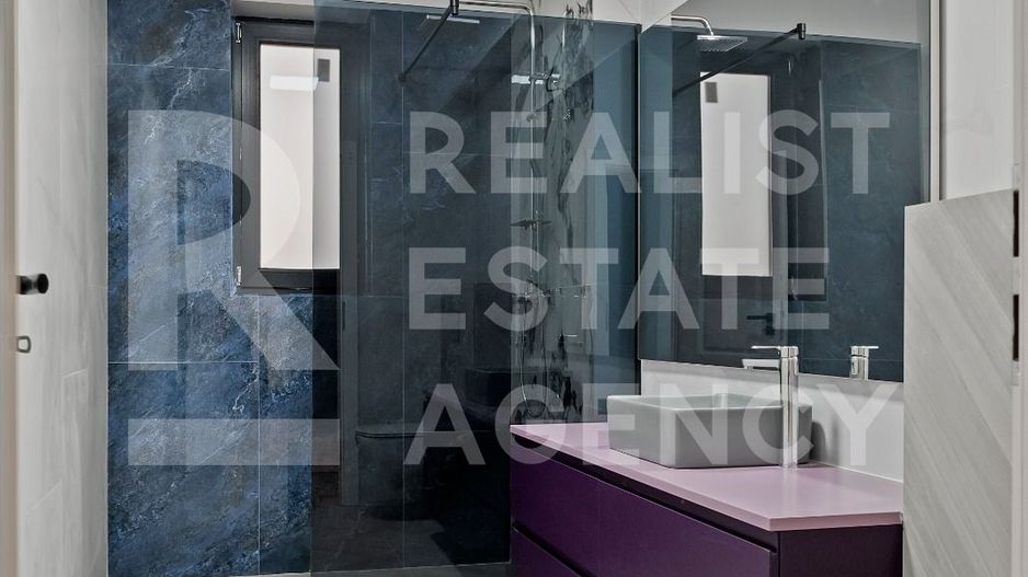 Vilă de lux situată într-un cadru natural deosebit - Poză 7